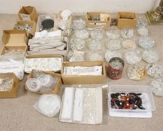 1276	LARGE LOT OF PRISMS & OTHER LAMP PARTS INCLUDES PRIMS, BOBACHES, CUT CRYSTAL BALLS & MORE
