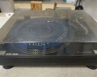 1340	AUDIOTEK MTTX 910 TURNTABLE, UNTESTED, SOLD AS IS
