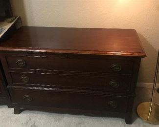 Lane Cedar Chest with drawer on bottom 
Measures 42”(l) by 28”(h)