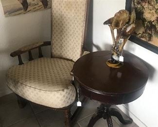 Round Table w drawer
Brass clawed feet caps on legs
26”(h)