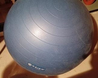 Large Exercise ball 