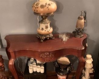 Vintage side table, heater, vintage lamps