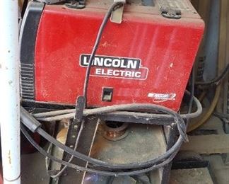 Lincoln welding machine