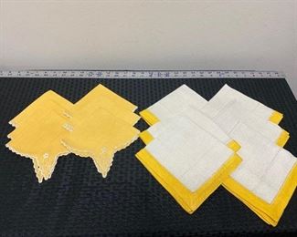 2 Sets of Vintage Linen Dinner Cocktail Table Napkins