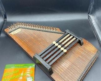 Vintage Antique C. F. Zimmerman Autoharp w Booklet