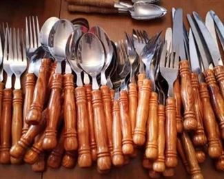 auctions.busybeever.com