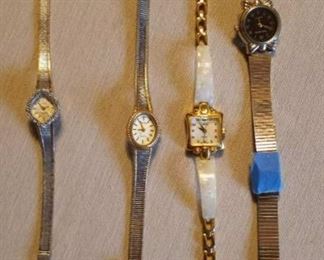 auctions.busybeever.com