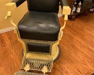 Vintage cast iron Beautician/Barber chair , Arlington from Shelton's salon, Arlington TX 