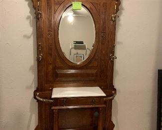 Pulaski Furniture hall tree