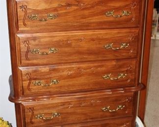 Broyhill chest of drawers