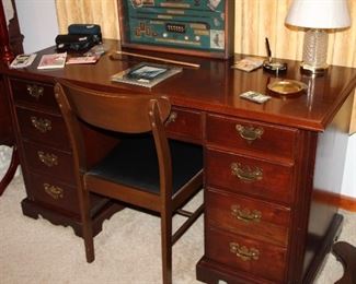 Broyhill desk