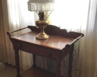 Antique Side Table and Mantle Lamp Co. Lamp