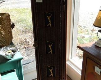 Iron & Wicker Golf Club Cabinet