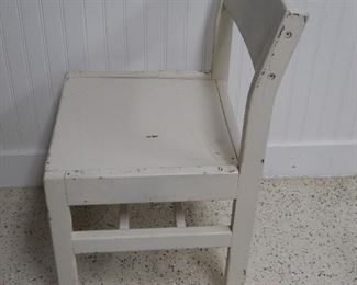 4 White Painted Wood Kids School Chairs