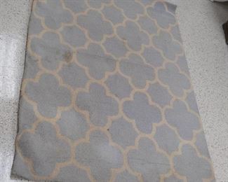 Hand Hooked Wool 5'x7' Light Blue Rug