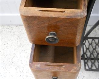 1910 Singer Treadle Sewing Machine