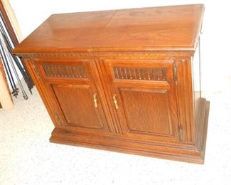 Oak Hickory Furniture Co. Buffet Server