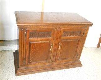 Oak Hickory Furniture Co. Buffet Server