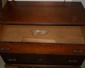 Art Deco Vaneer Dresser