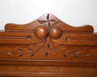 Vintage Oak Wall Mounted Mirror