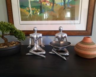 Navajo Pottery
Metal sculptures 