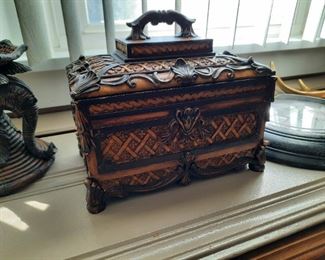 Decorative oriental Box