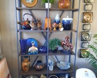 Industrial display cabinet