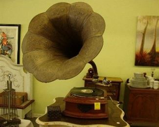 Nice Phonograph!