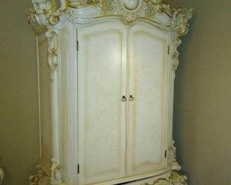Armoire
