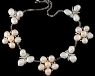 Ladies Baroque Pearl and Diamond Necklace 