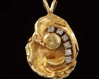 Ladies Diamond and Gold Nugget Style Pendant 