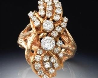 Ladies Diamond Cluster Ring, S Shape 18k 