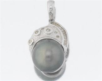 Ladies Gold, 10.5 mm Tahitian Pearl and Diamond Pendant 