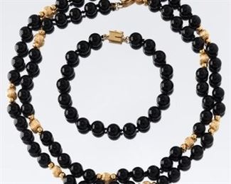 Ladies Onyx and Gold Bead Necklace and Bracelet 
