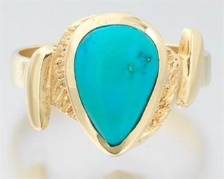 Ladies Turquoise and Gold Ring 