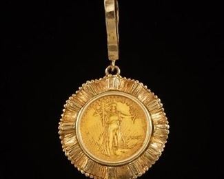 Ladies Vintage Gold Coin Pendant 