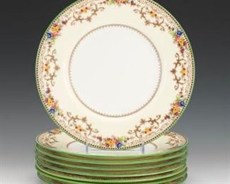 Set of Eight Minton Shaftesbury Pattern Dinner Plates
