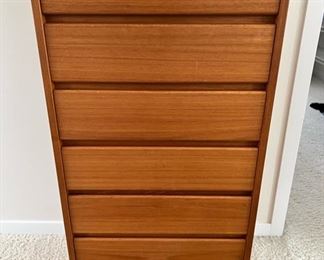 Danish Modern teak lingerie chest by Vinde Mobler.  23”W x 36”T x 18”D