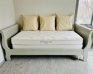 Like New Ethan Allen “Shelby” Daybed with Like New Mattress Set.  41 1/2”W x 89 3/4”L x 35 3/4”T