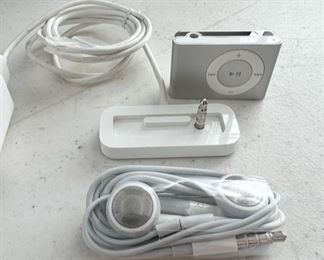 Apple iPod Shuffle Silver 2nd Generation