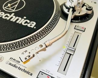 Audio-Technica AT-PL120 Direct Drive Professional Turntable