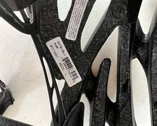 Like New Men’s Giro Aeon Bike Helmet, size Large.  Comes with Giro padded travel bag