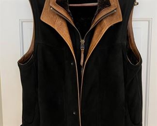Men’s Lone Pine shearling and suede vest in excellent condition