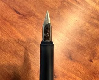 Mont Blanc Navy Blue Slimline 14kt Nib Fountain Pens