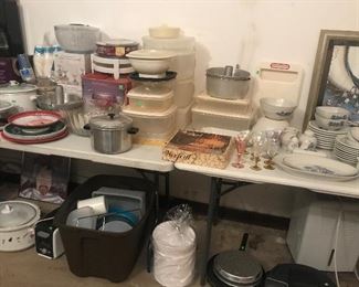 Tupperware crockpots pfaltzgraff