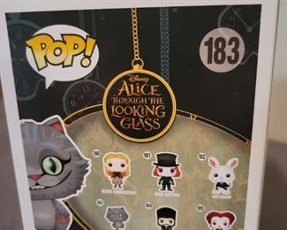 Pop Toys  Alice Through The Looking Glass CHESSUR 183 Vinyl toy