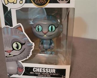 Pop Toys  Alice Through The Looking Glass CHESSUR 183 Vinyl toy