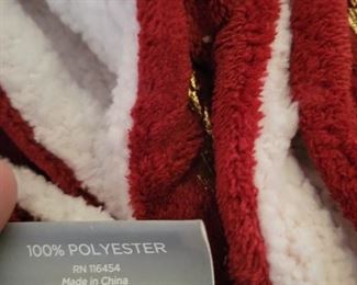 2 Cozelle plush holiday Throws 80 by 70 each