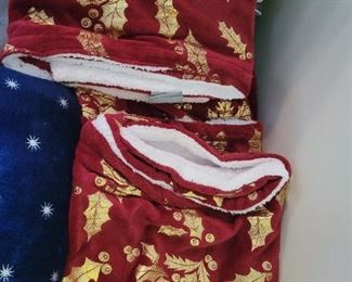 2 Cozelle plush holiday Throws 80 by 70 each