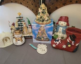 Christmas lot Snowman shoe, Snowflake ornament, and various decor 7 pieces